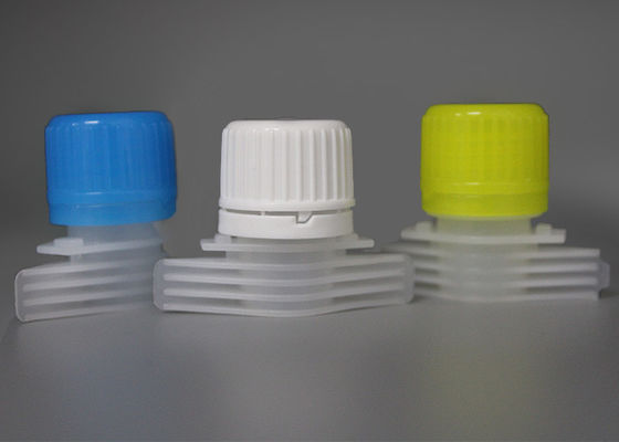 O bico plástico do PE da modelação por injeção tampa em tamanho 16mm para o saco do licor