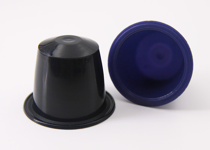 Cápsula vazia do café instantâneo que empacota para o azul de Lavazza do café