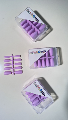 Marca privada 30pcs Pressão de gel suave em unhas falsas Amêndoas curtas Quadrado Falso unhas feitas à mão Pressão de gel francês em unhas