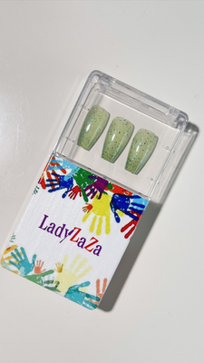 Produtos à venda por atacado Prensa de comprimento médio nas unhas Brilhante Falsa unhas Oval forma redonda Reutilizável Falsa unhas com cola