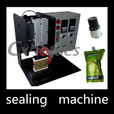 Durável levante-se a máquina da selagem do malote/tamanho interno plástico da máquina 4.9*0.6mm da selagem do bico