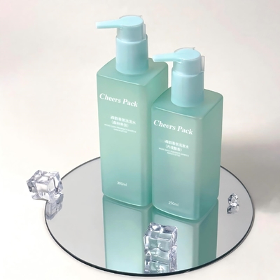 Garrafas cosméticas PET para shampoos, lavagem corporal com bomba