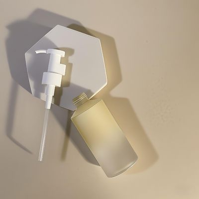 300 ml-500 ml de PET em forma de cilindro, garrafa de bomba de loção para embalagens cosméticas com impressão de logotipo personalizável