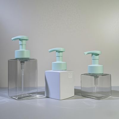 Bottle de bomba de loção cosmética quadrada com material PET e bomba de pressão para embalagens de cuidados com a pele