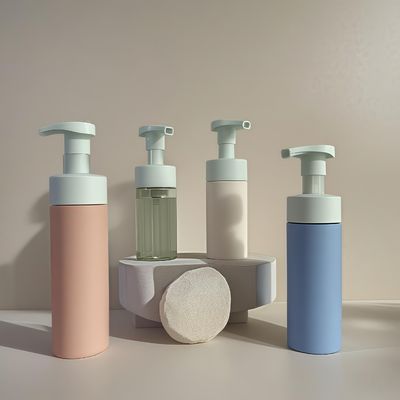 Frasco cosmético de plástico de 100ml, 120ml e 160ml, frasco PET para shampoo, loção, gel de banho com bomba de pressão e cor personalizada