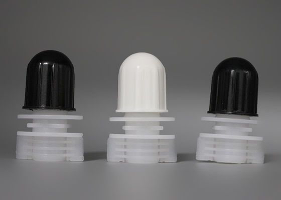 Os tampões plásticos cinzentos ou pretos da espessura personalizada de 1mm do bico/parafuso derramam sobre bicos